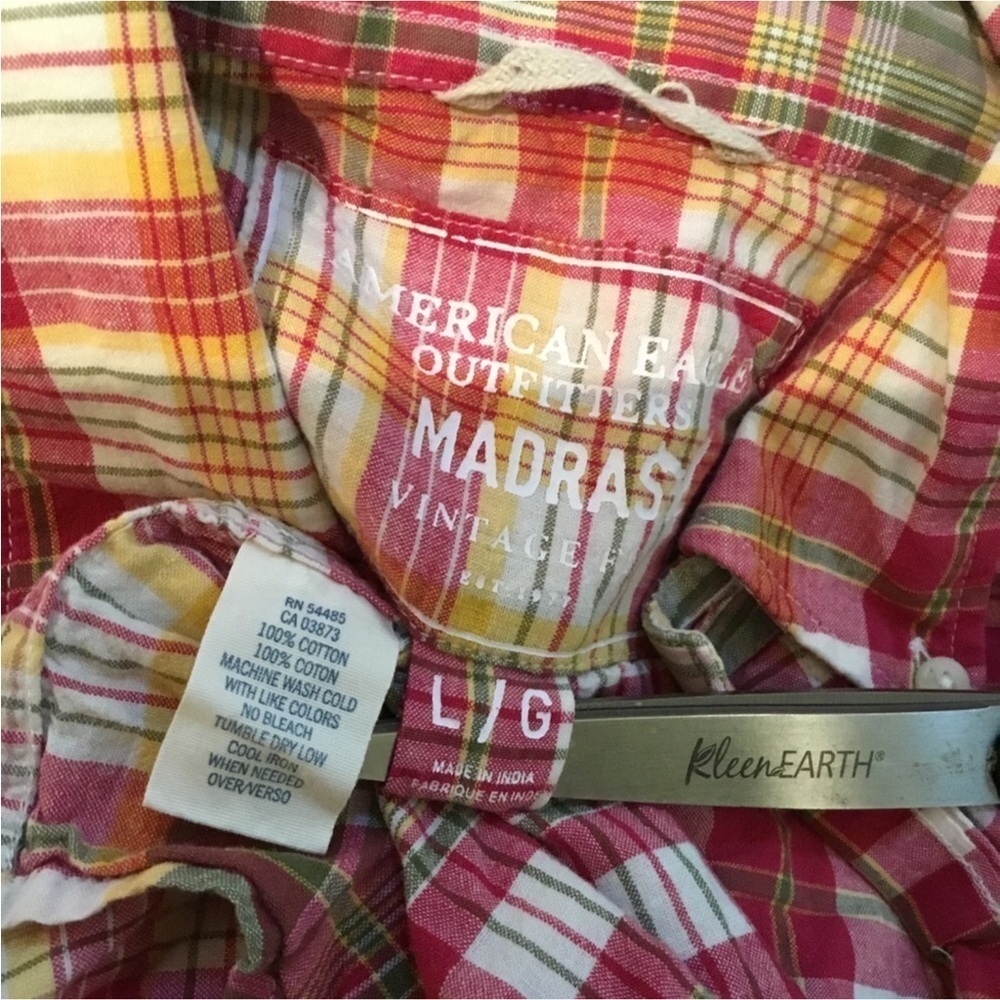American Eagle Outfitters Madras Vintage fit Woman’s size Large plaid - Picture 9 of 14
